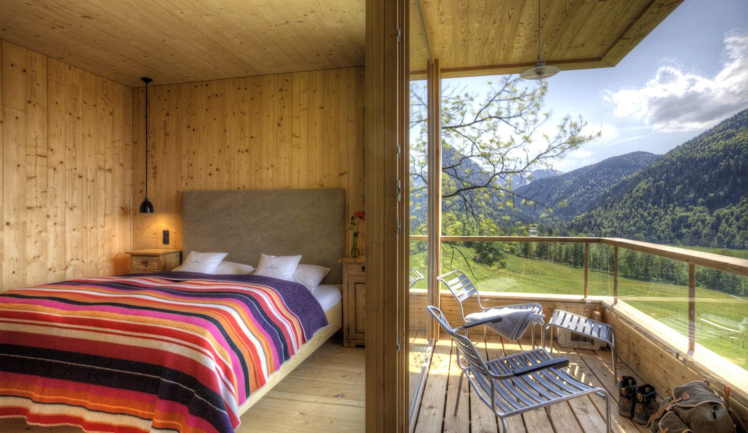 From the attic you can look out over the Leitzach valley and the nearby mountains © Rainer Hoffmann