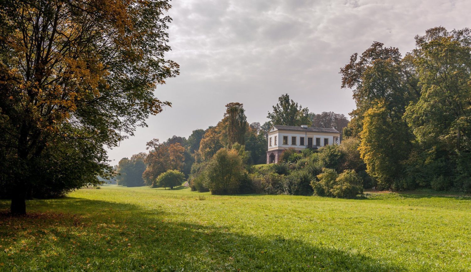Goethe helps design the park on the Ilm River - and has the Roman House built © Gregor Lengler / Thüringer Tourismus GmbH