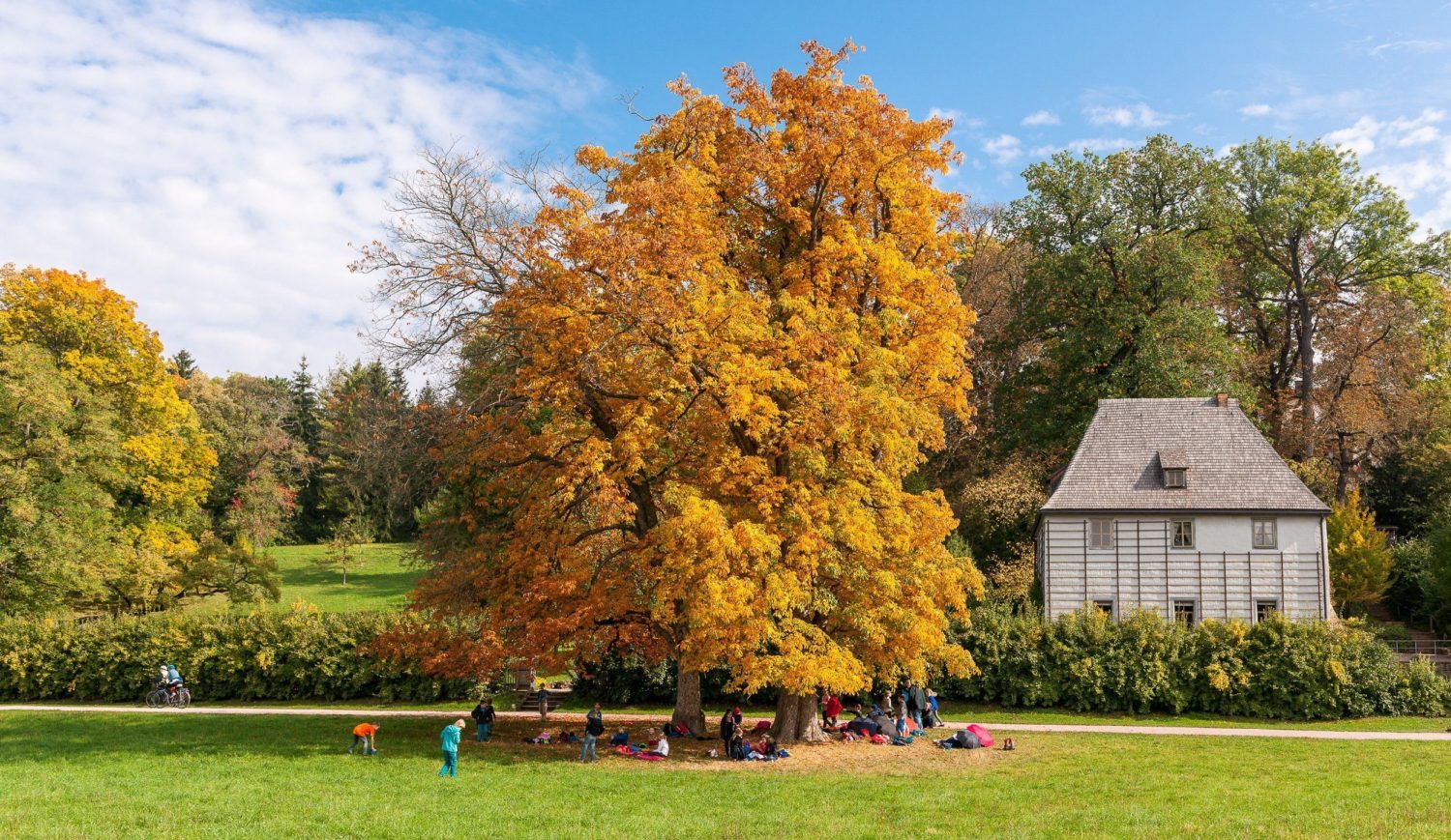 Eine Zeit lang wohnt der berühmte Dichter in diesem Gartenhaus im Park © Gregor Lengler / Thüringer Tourismus GmbH