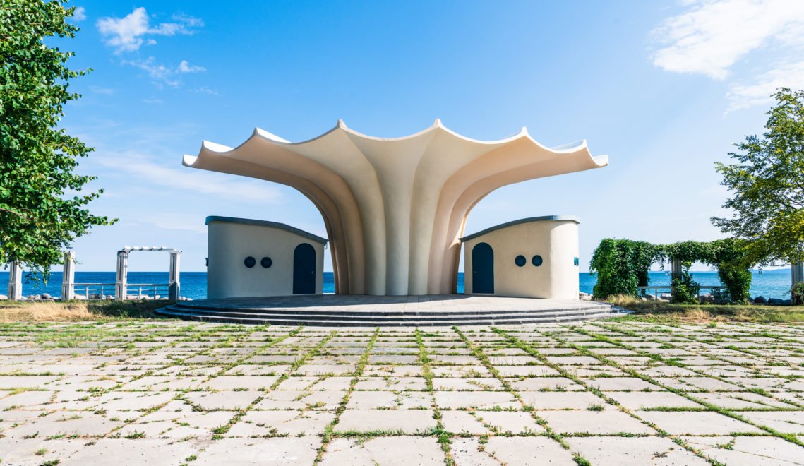 The spa shell in Sassnitz is built using Müther's "hypershell" construction method © Andreas [FranzXaver] Süß