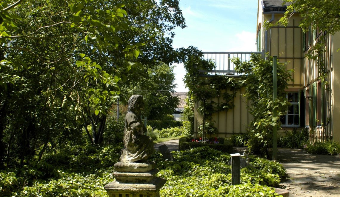 View from the classicist private garden to the Göschenhaus © City of Grimma