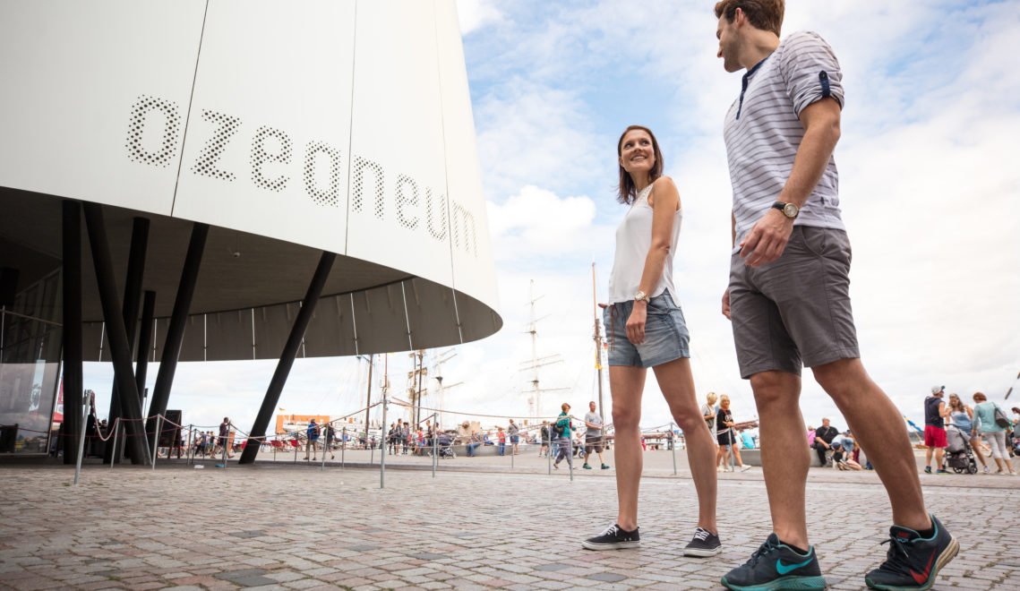 In front of the Ozeaneum in Stralsund