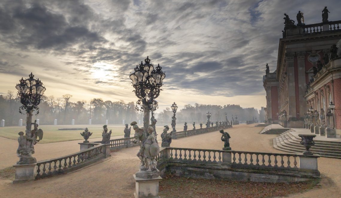 Morgenstimmung am Neuen Palais im Park Sanssouci © PMSG/SPSG/André Stiebitz