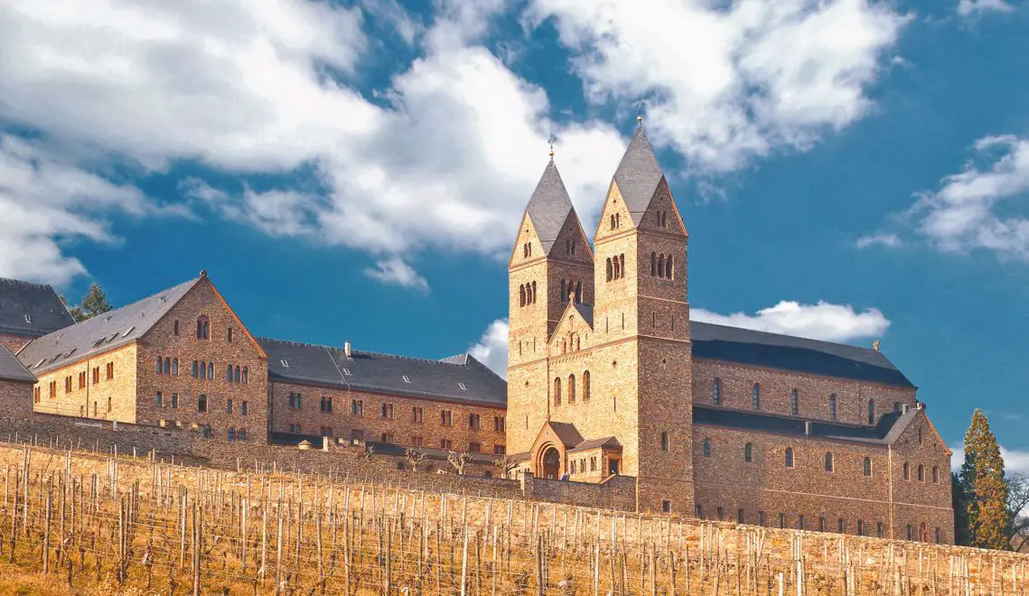 Spektakuläres Ende: die Benedktinerinnenabtei Sankt Hildegard bei Rüdesheim ist noch einmal ein Highlight zum Schluss