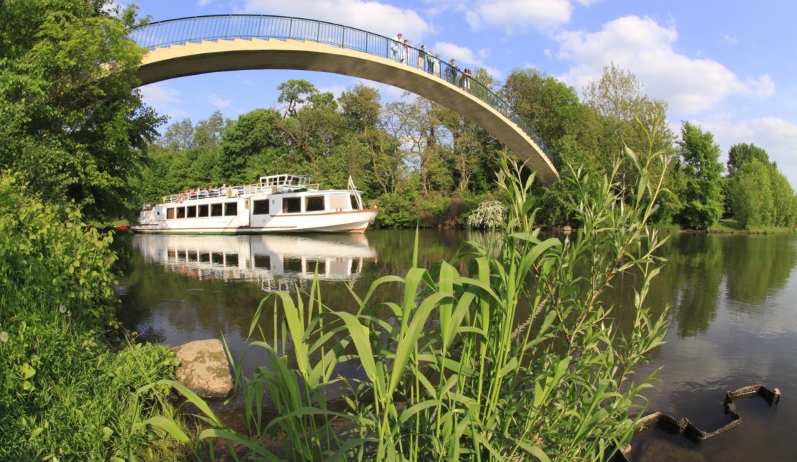 The green surroundings of Halle can be best explored by excursion boat