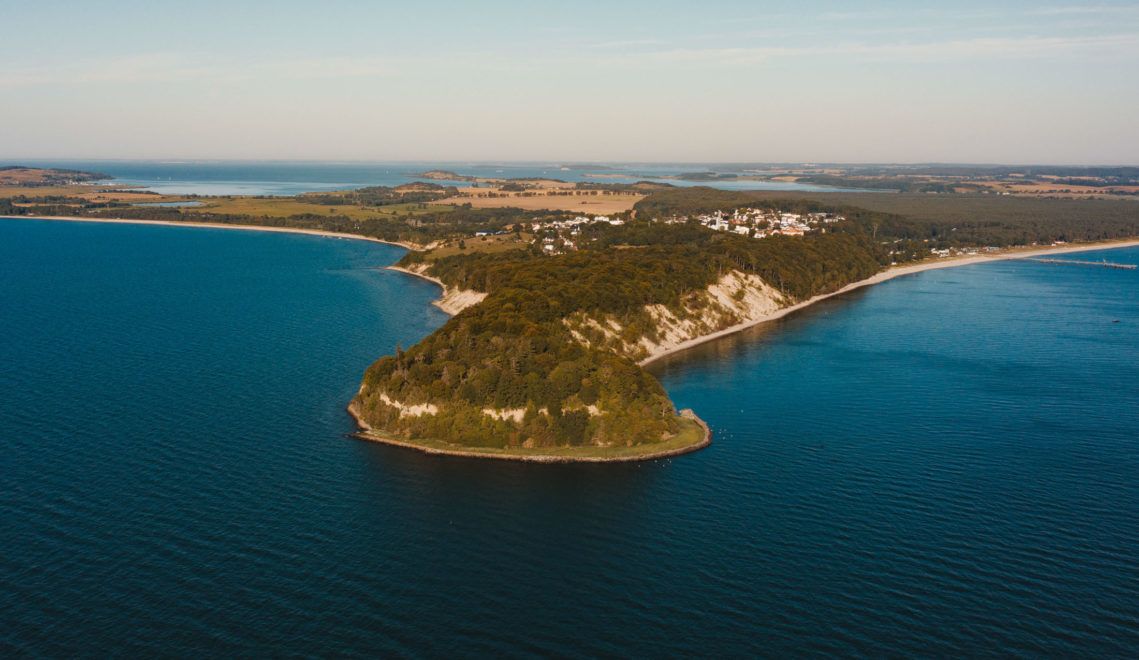 Far and wide only nature: The Baltic resort of Göhren is located on the Mönchsgut peninsula, which is rather sparsely populated