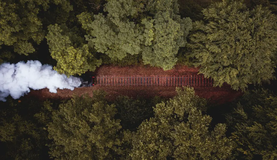 On its 15-kilometer route, the Losheim Museum Railway passes through one of the most varied and beautiful landscapes in Saarland