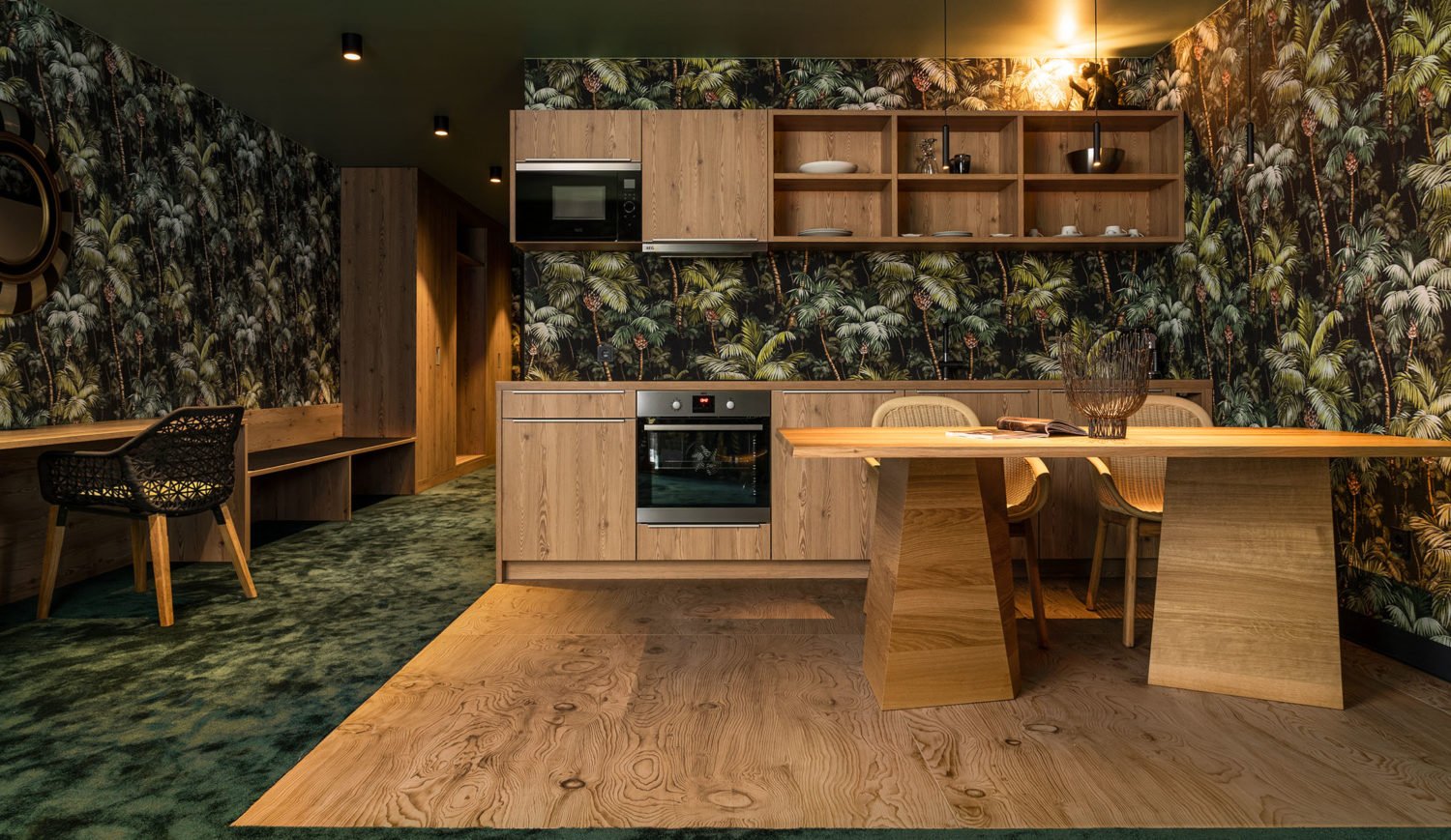 Vacation with primordial foliage - green forest tones dominate in the suite Mogli