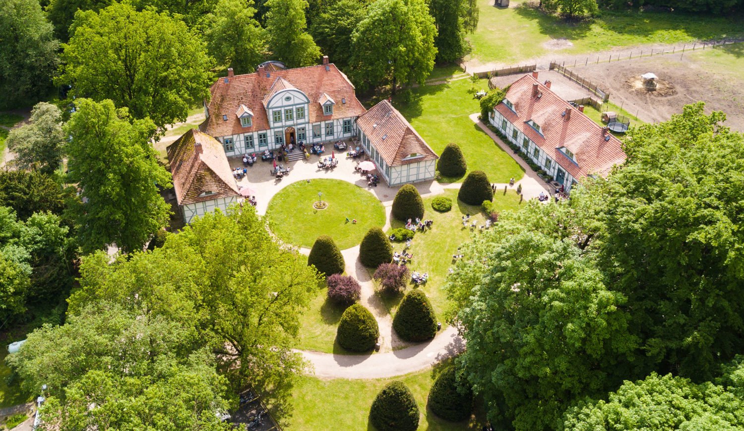 Blick auf das Jagdschloss Friedrichsmoor – der Prachtbau war einst Jagdsitz mecklenburgischer Herzöge