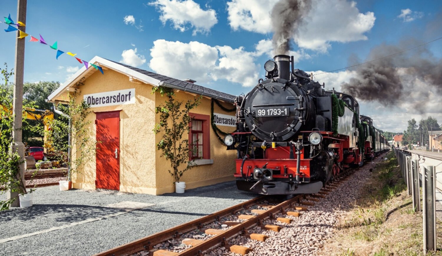 The Weisseritztalbahn runs almost daily from Freital-Hainsberg to the spa town of Kipsdorf