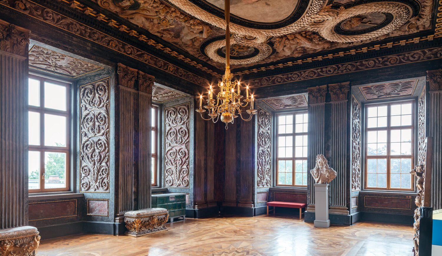 One of the highlights of the tour of Friedenstein Palace is the audience chamber © MGlahn