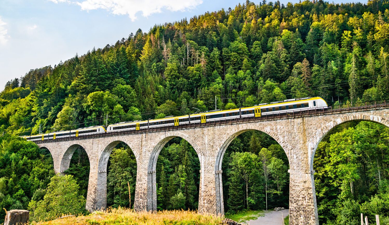 Nervenkitzel im Fahrpreis inbegriffen! Die Höllentalbahn auf der Ravennabrücke im Schwarzwald