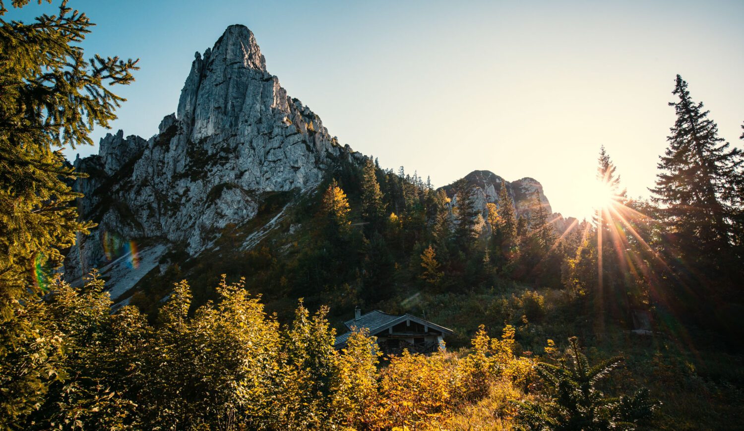 Die 1684 Meter hohe Hörndlwand gehört zu den Chiemgauer Alpen und ist dank ihres Felszahnes der markanteste Gipfel zwischen Ruhpolding und Reit im Winkl © Ruhpolding Tourismus GmbH