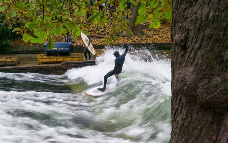 Munich: Surfer on the Eisbachwelle